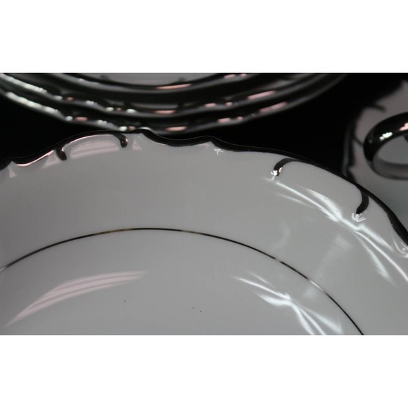 Vintage Bristol Nobility Fine China, Hand Painted 46 Pieces S-3213 - Picture 9 of 12